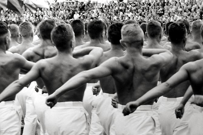 Moscow, Gymnasts
1954
gelatin silver print
