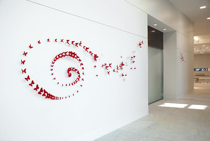 Paul Villinski, Wander, Site specific installation:  Houston, TX  (2009)
Aluminum (found Cans), Wire, Lead, Flashe 
Installation Dimensions Variable