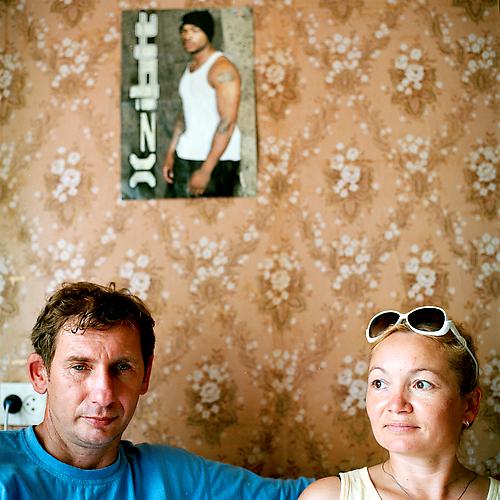 OLGA CHAGAOUTDINOVA | STAS & TOMA | C-PRINT | 61 x 61 CENTIMETERS | 2006