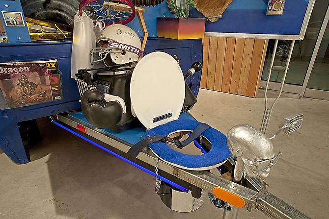 Installation, trailer (detail)