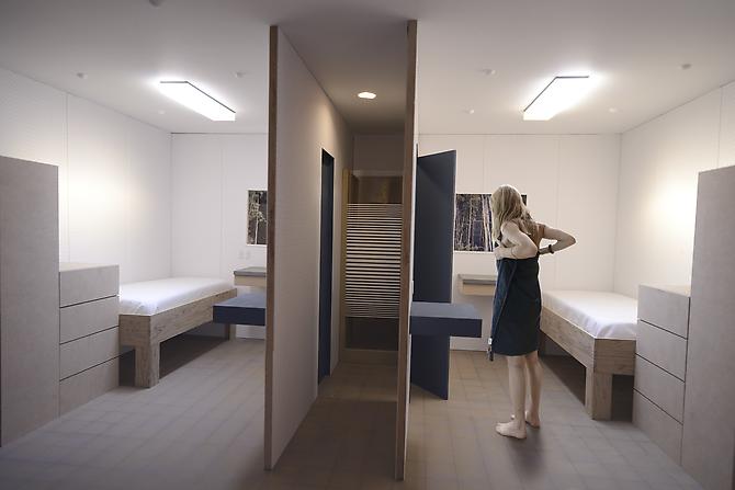 KRISTOPHER KARKLIN | JACK AND JILL ROOM (NIGHTTIME) | DIGITAL PRINT | 36 X 54 INCHES | 2011