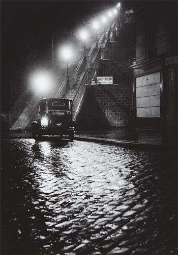 Rue Muller à Montmartre, Paris
1934
gelatin silver print