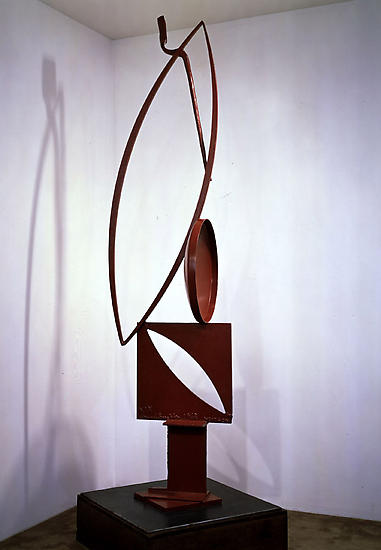 David Smith, "Voltri Bolton XIX," 1963
Painted steel, 94 1/4 x 20 x 24 inches