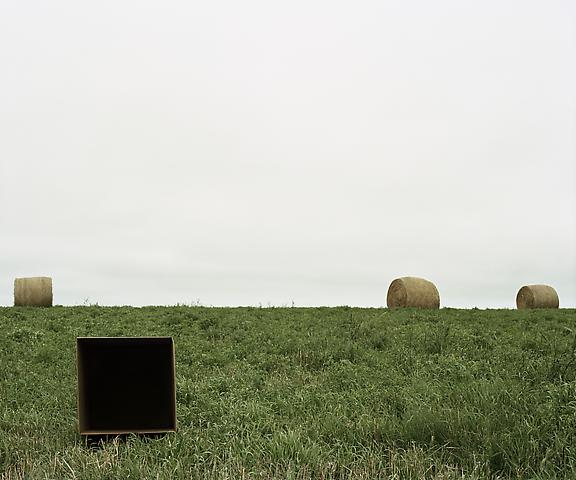 Single Cube Formation, No. 5, Saskatoon, SK (2011)
Chromogenic digital print; Edition of 5 with 1 AP
20h x 24w in (50.8h x 60.96w cm)