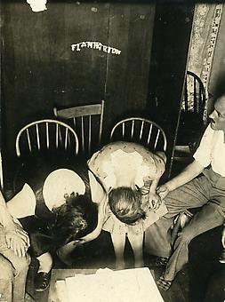 SUSAN MACWILLIAM
F-L-A-M-M-A-R-I-O-N (research image)
Flammarion Teleplasm, Hamilton Family fonds, University of Manitoba Archives & Special Collections
