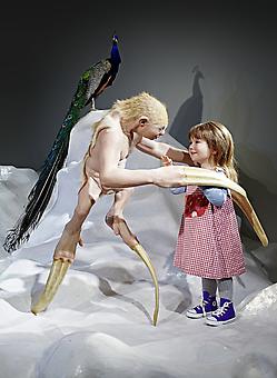 PATRICIA PICCININI
The Welcome Guest
2011, Silicone, fibreglass, human and animal hair, taxidermied peacocks
Dimensions variable