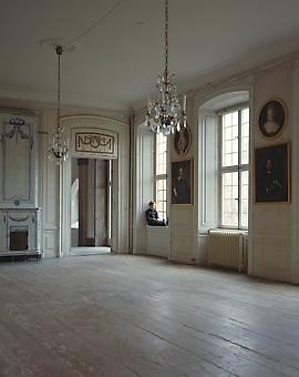 MARIA FRIBERG
duration 4
2013, cibachrome, laminate, wood, 51.18 x 40.5 inches, ed: 5