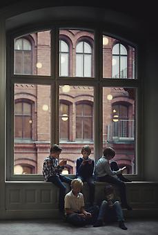 MARIA FRIBERG
duration 8
2013, cibachrome, laminate, wood, 51.25 x 34.75 inches, ed: 5