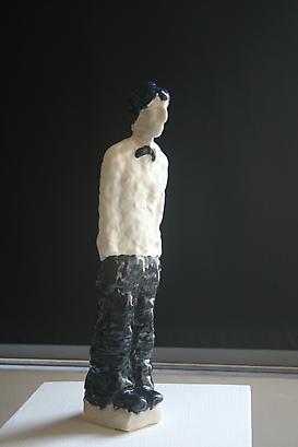 Marik Lechner
The Waiter, 2010	  
Porcelain 
8 X 38 cm