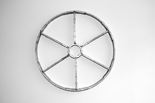 Wheel, 2012
Galvanized steel
28 x 28 x 1 1/2 inches
GLG2502