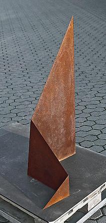 Erat Ecclesia (Once Were Cathedrals), 2004
Corroded steel
49 x 35.5 x 100 centimeters