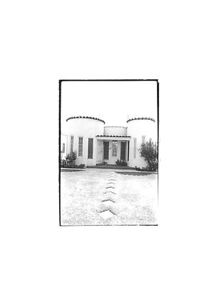 Untitled, from the series Stucco, 1973-76/2006
Gelatin silver print
7 x 5 inches (17.8 x 12.7 cm)
Edition 2/6, 2 AP