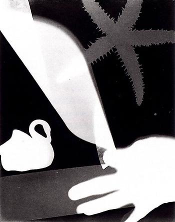 Untitled (Starfish Rayograph), 1923