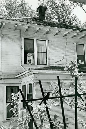 An Early Scene, The first sight of Marilyn Monroe moviegoers will have when they see "The Misfits," 1960