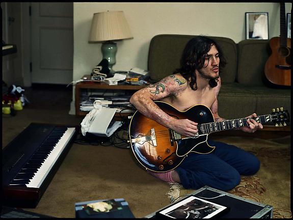 John Frusciante, Chateau Marmont, Los Angeles, 2002