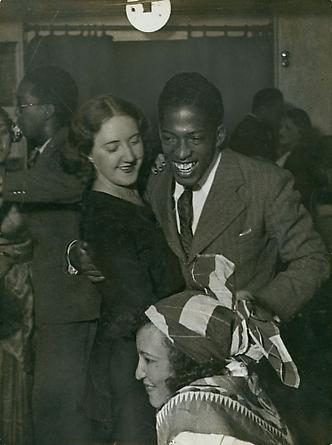 A La Cabane Cubaine a Montmartre, c. 1932
