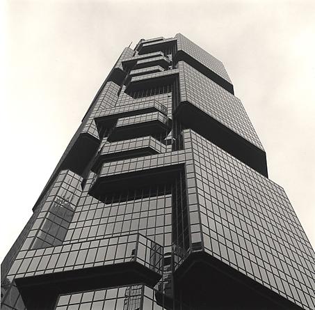 Lippo Building, 2001
