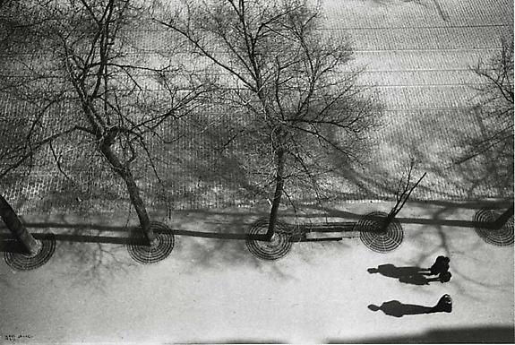 Silhouettes, Avenue du Maine, Paris, 1932