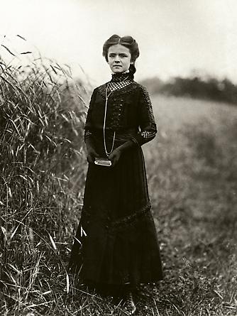 August Sander
Confirmation Candidate, 1911
© SK-Stiftung Kultur - August Sander Archiv VG-Bild Kunst, Bonn