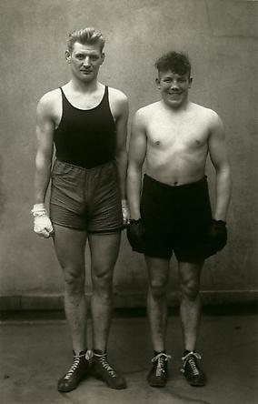 August Sander 
Boxers, Paul Röderstein and Hein Hesse, Cologne, c. 1928
© SK-Stiftung Kultur – August Sander Archiv VG-Bild Kunst, Bonn
