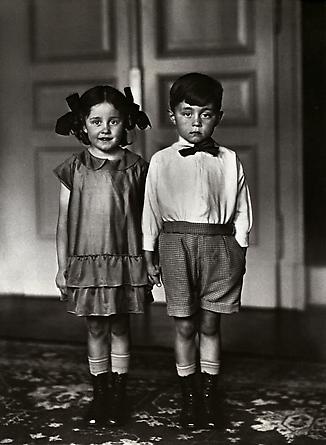 August Sander
Middle-Class Children, 1925
© SK-Stiftung Kultur - August Sander Archiv VG-Bild Kunst, Bonn