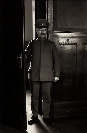 August Sander
Court Usher, 1932
© SK-Stiftung Kultur – August Sander Archiv VG-Bild Kunst, Bonn
