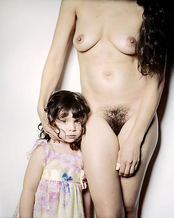 Elinor Carucci, akt