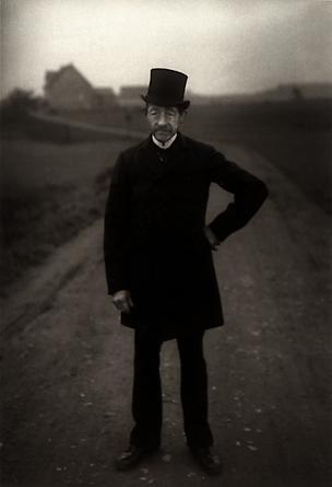 August Sander
Farmer on his way to Church, 1925-26
© SK-Stiftung Kultur - August Sander Archiv VG-Bild Kunst, Bonn