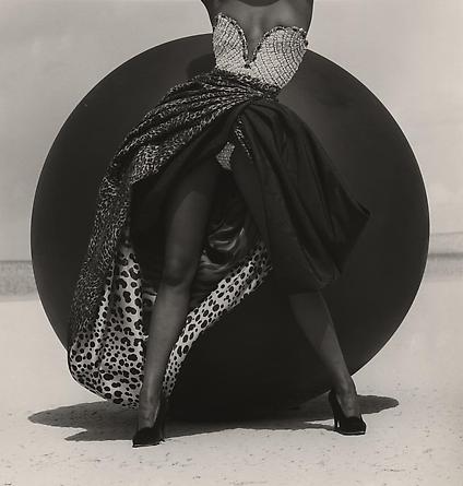Naomi Campbell - Versace, El Mirage, 1990