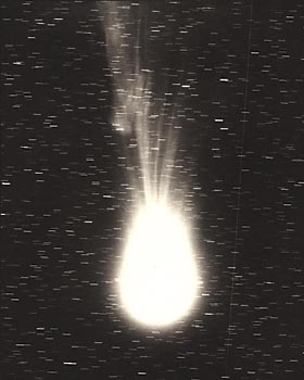 The Comet Hyakutake, 18-19 March 1996