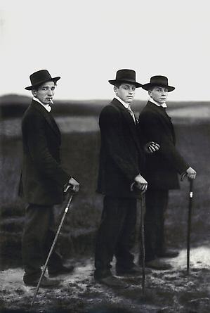August Sander 
Young Farmers, 1914
© SK-Stiftung Kultur – August Sander Archiv VG-Bild Kunst, Bonn