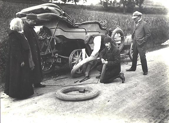 Zissou and Yves Change a Tire, Maman, Papa and M. Laroze Watch, [#27A]