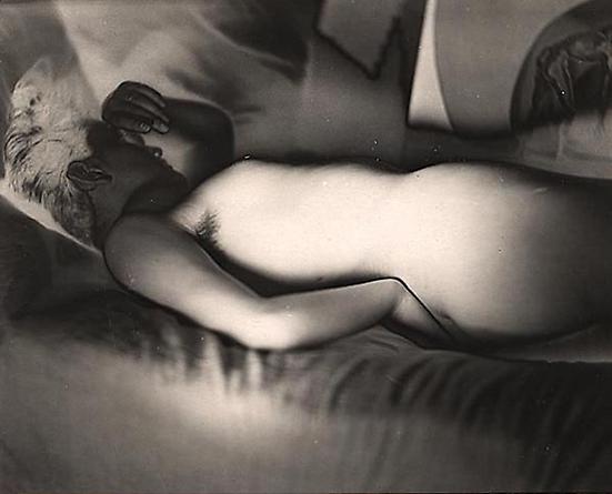 Meret Oppenheim, 1933