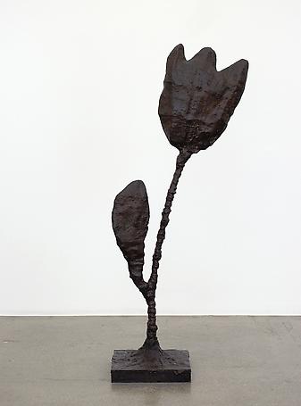 Single Flower
2008
bronze
h. 129 cm