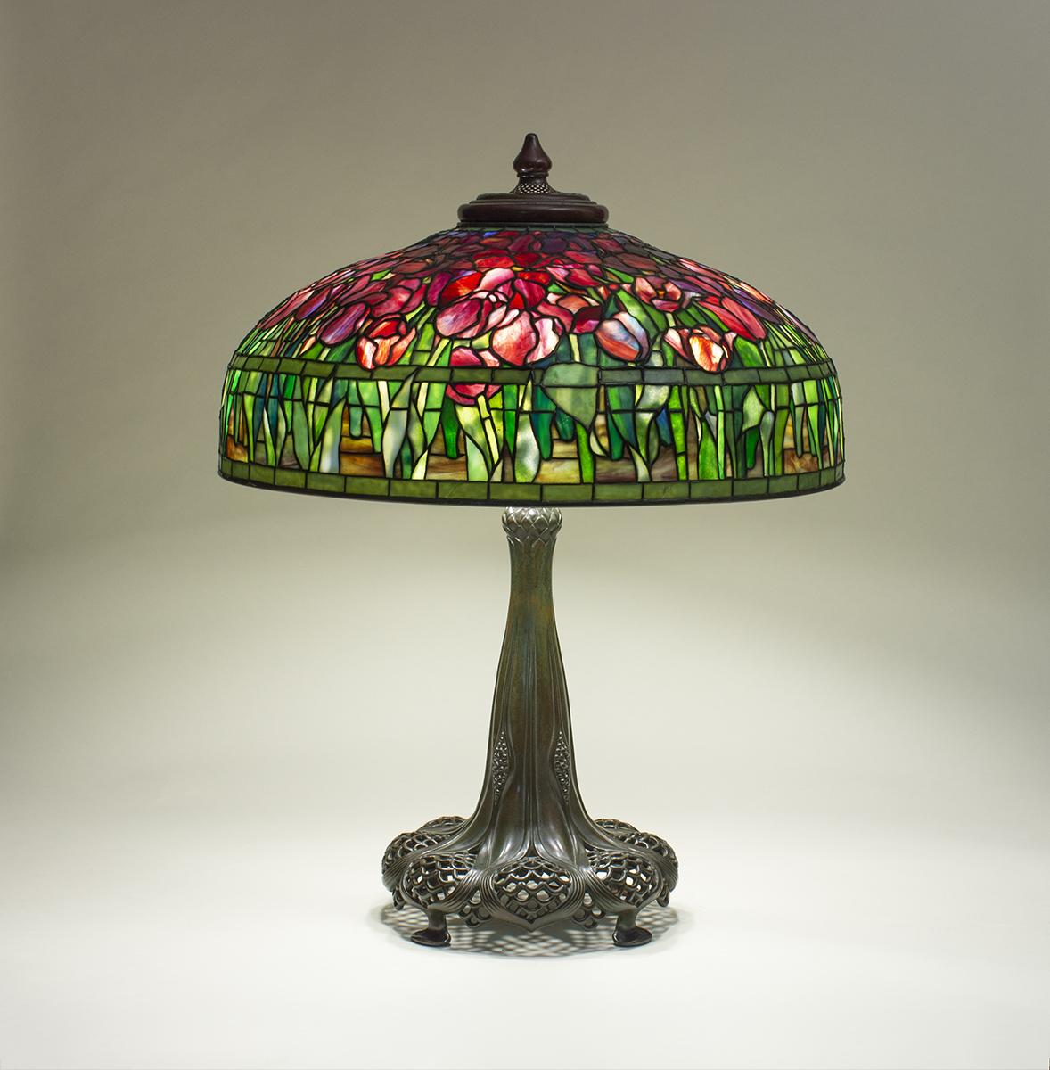 Tiffany Studios Tulip Table Lamp 2