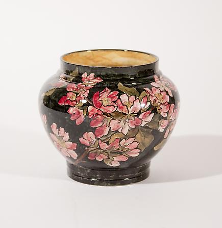 John Bennett <br> Jardinière 1