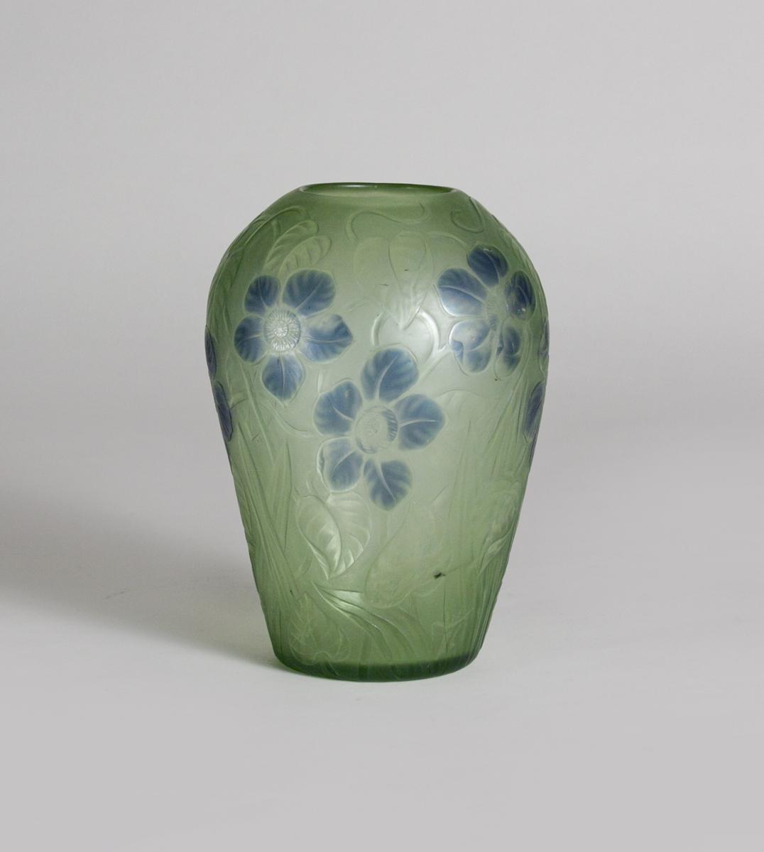Tiffany Favrile Glass Cameo Vase 1