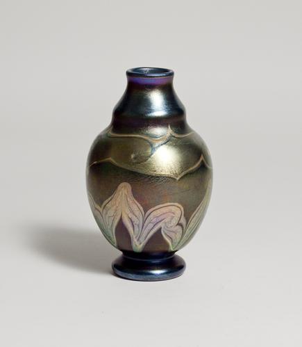 Tiffany Favrile Glass <br> Early Decorated Vase 2