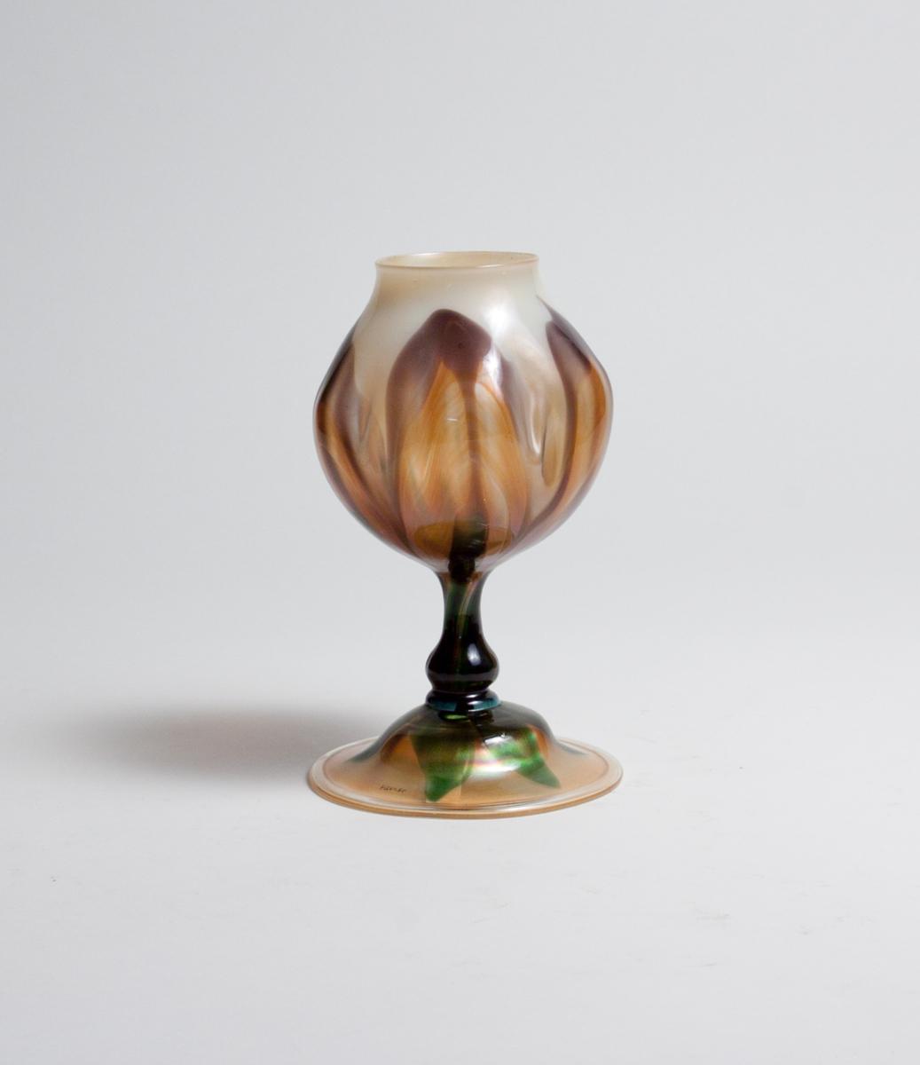 Tiffany Favrile Glass Early Flower Form Vase 1