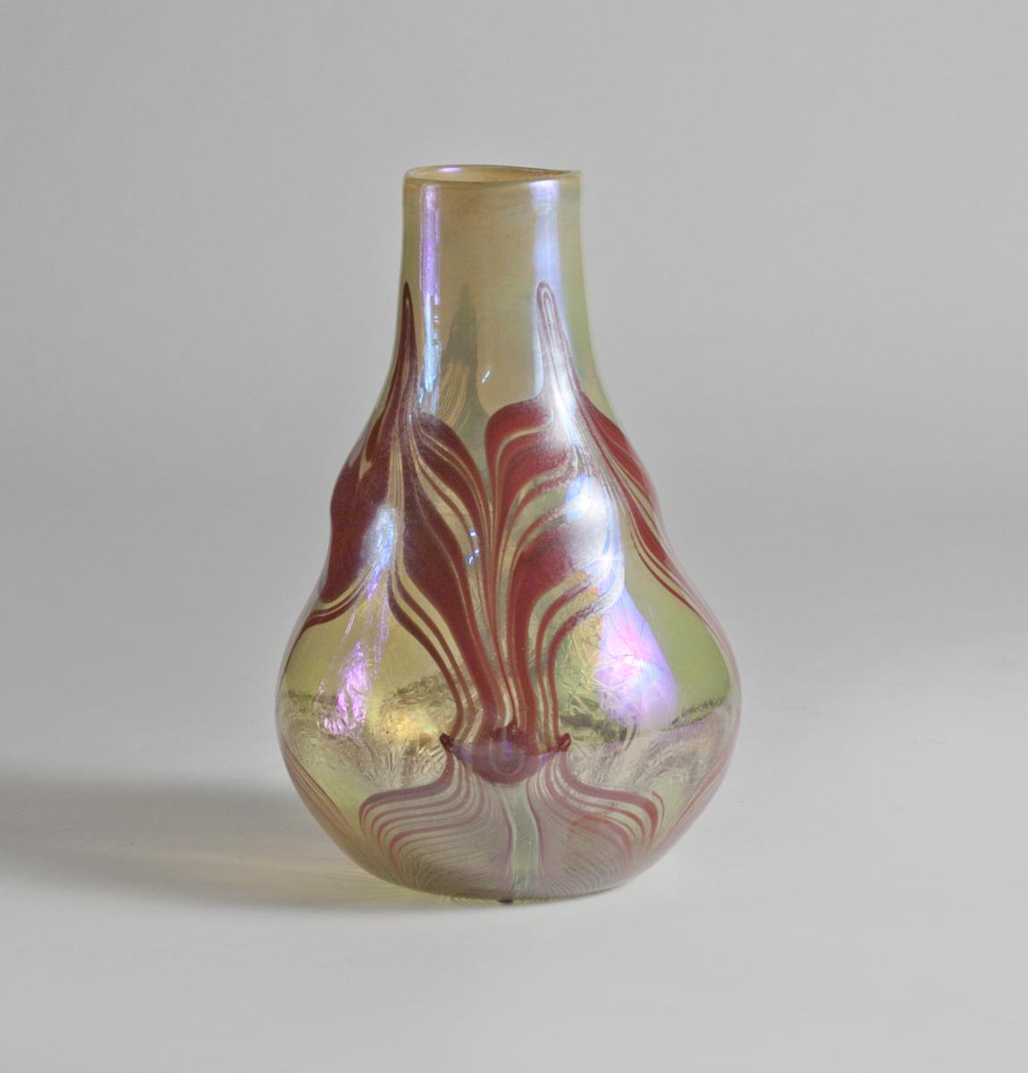 Tiffany Favrile Glass Early Decorated Vase 1
