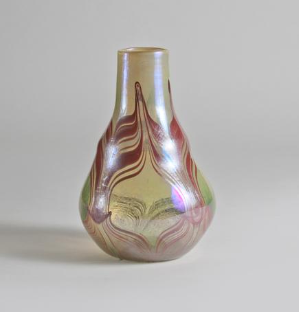 Tiffany Favrile Glass Early Decorated Vase 2