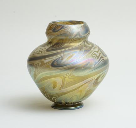 Tiffany Favrile Glass Early Decorated Vase 1