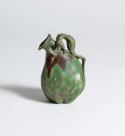 Géo Wagner Gourd Vase with Dragon 1