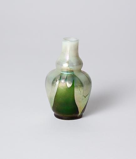 Tiffany Favrile Glass <br> Cabinet Double Gourd Vase 2