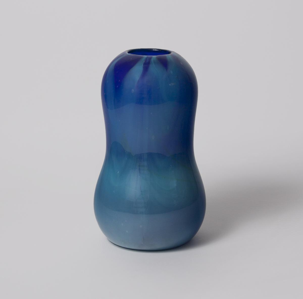 Tiffany Favrile Glass Early Double-Gourd Vase 1