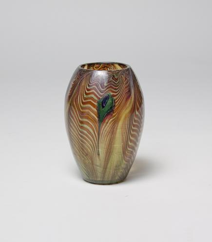 Tiffany Favrile Glass <br> Rare Early Peacock Vase 3
