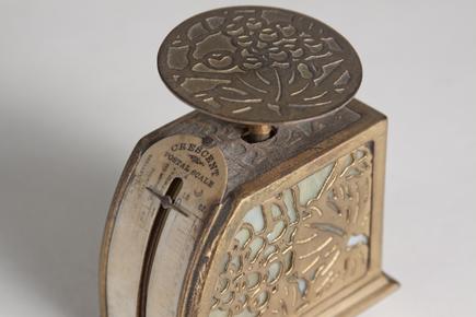 Tiffany Studios <br> 'Grapevine' Postage Scale 2