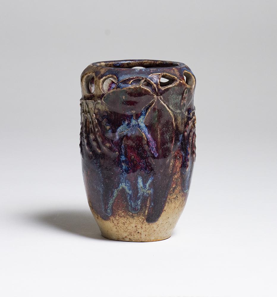 Robalbhen Reticulated Pea Pod Vase 1