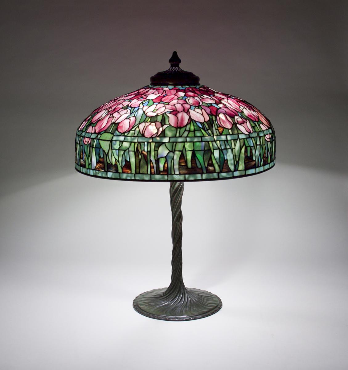 Tiffany Studios Tulip Table Lamp 1