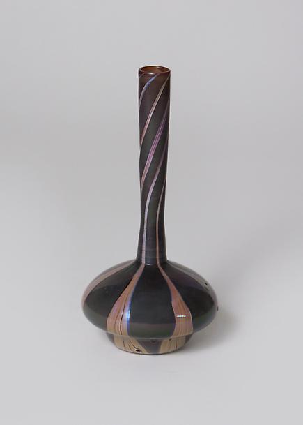 Tiffany Favrile Glass Early Vase 1